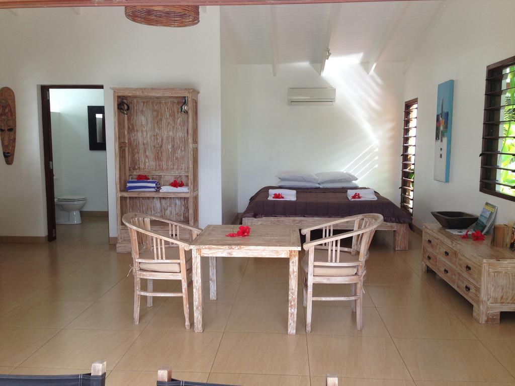 Angelfish Cove Villas Port Vila Exteriör bild