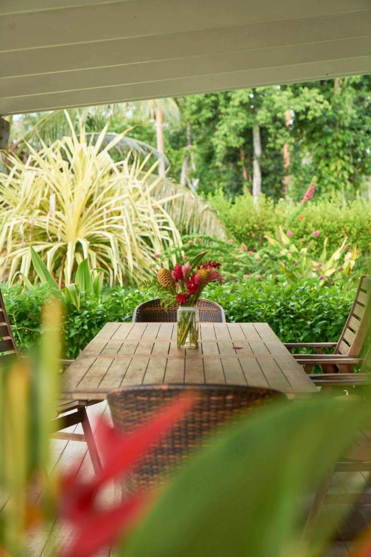 Angelfish Cove Villas Port Vila Exteriör bild